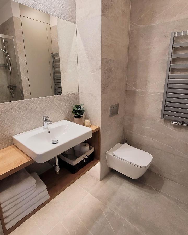 Pine Point Apartament With Terrace, Shared Pool, Tennis Court Pobierowo Eksteriør billede
