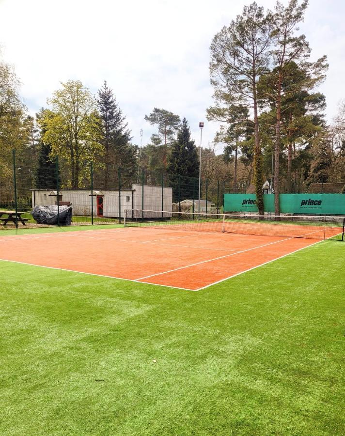 Pine Point Apartament With Terrace, Shared Pool, Tennis Court Pobierowo Eksteriør billede