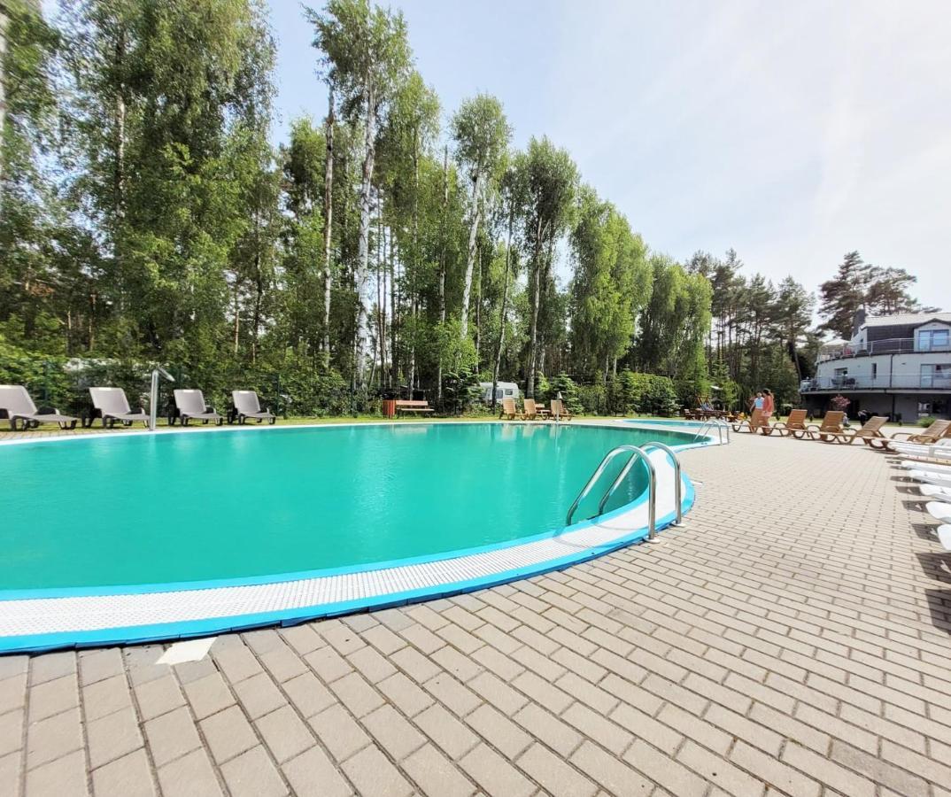 Pine Point Apartament With Terrace, Shared Pool, Tennis Court Pobierowo Eksteriør billede