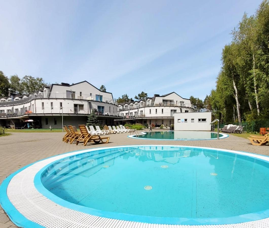 Pine Point Apartament With Terrace, Shared Pool, Tennis Court Pobierowo Eksteriør billede